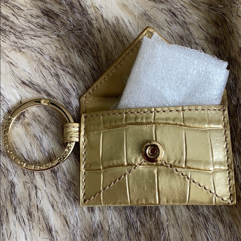 Gold Envelope Keychain - Picture 3 of 4